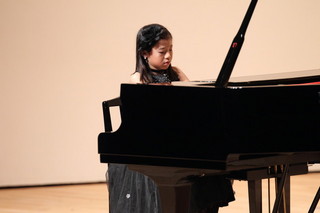 259335e9.jpg
